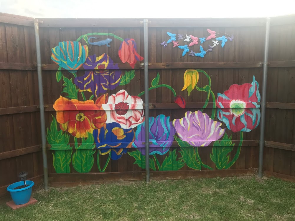 Client & Location: Private Residence, Cedar Hill, TX
Size: Approx. 7-8ft W X 6 ft H, 
Scope: Client had just finished a major gardening renovation and wanted a floral themed mural in their backyard.